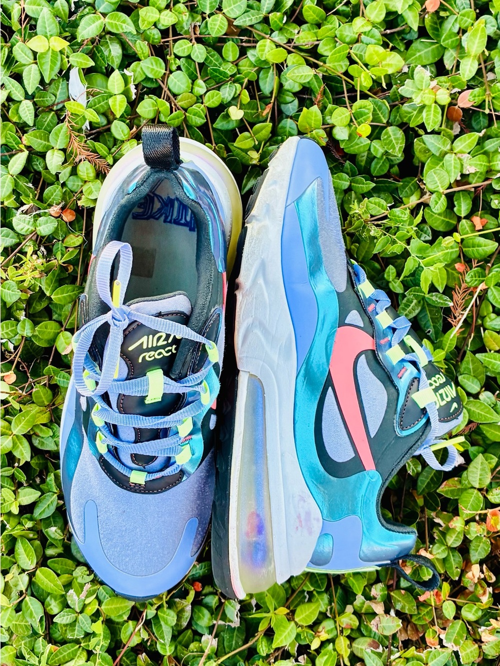 Nike Air Max 270 React Dark Smoke Grey Sunblush Sz 8
